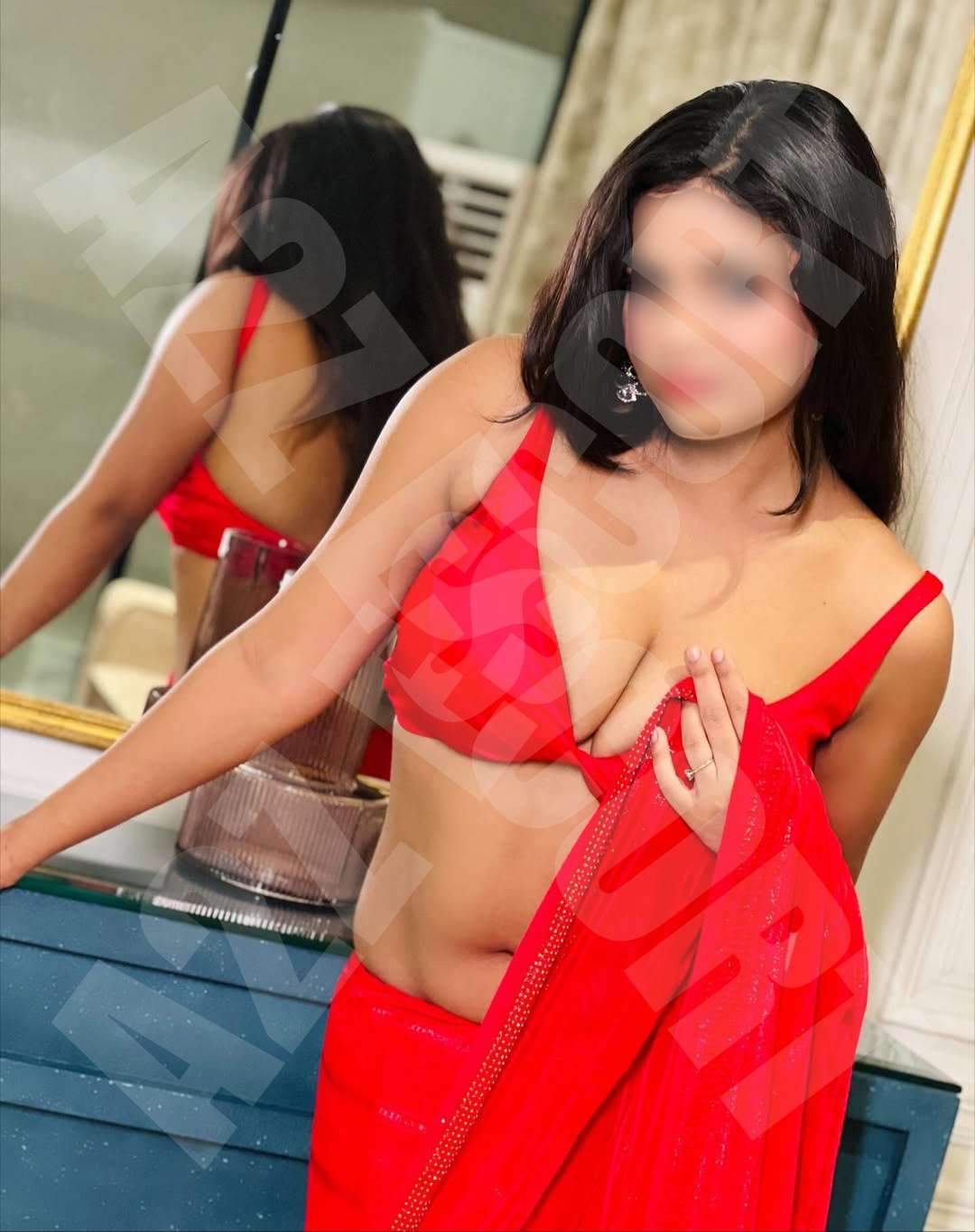 call girls in Nagpur with stunning companions, playful brunette Call Girl in Nagpur enjoying the outdoors