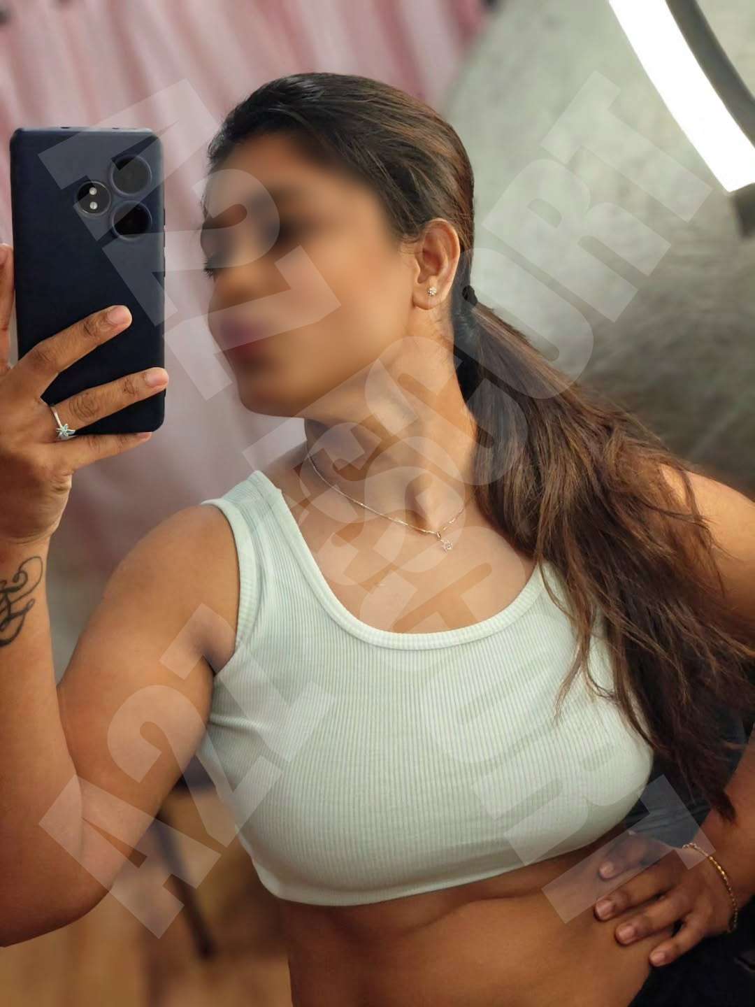call girls in Nagpur with stunning companions, playful brunette Call Girl in Nagpur enjoying the outdoors