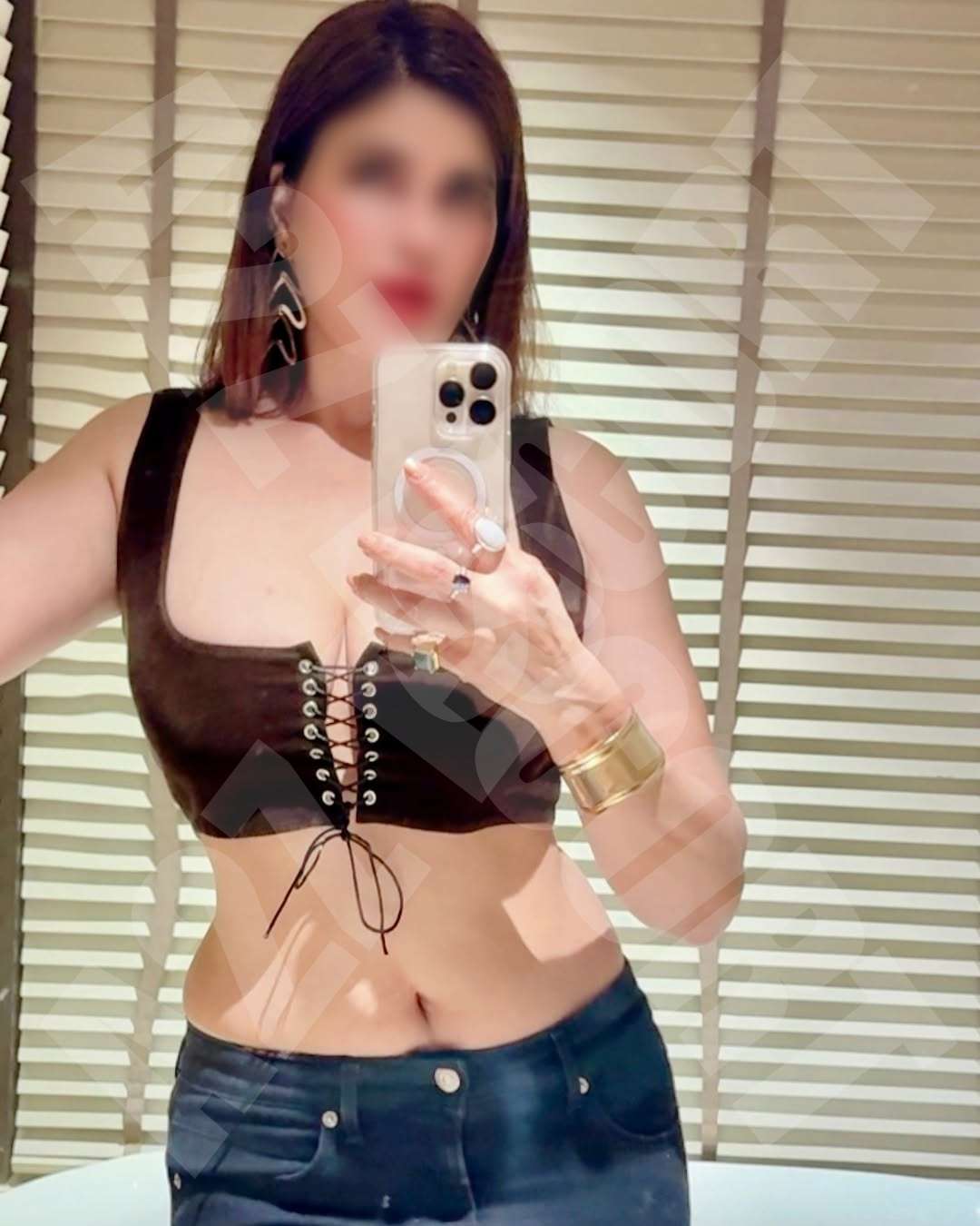 call girls in Nagpur with stunning companions, playful brunette Call Girl in Nagpur enjoying the outdoors